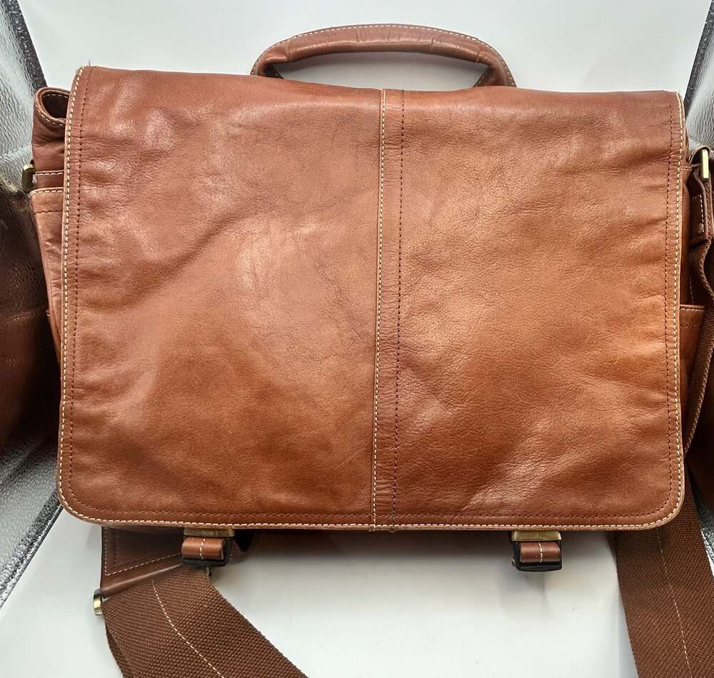 AmeriLeather Legacy Woody Leather Portfolio Messenger Briefcase Bag